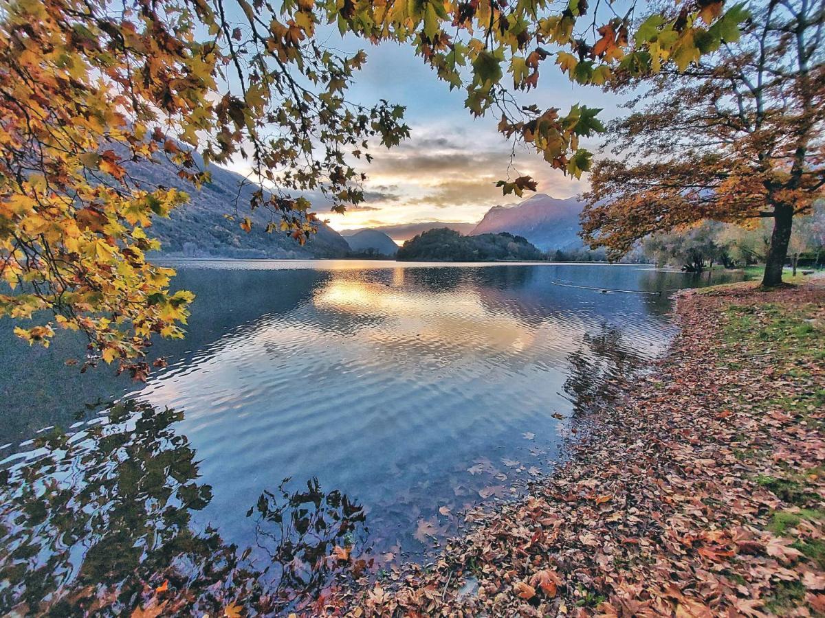 Villaggio Turistico Il Lago Dorato Carlazzo Dış mekan fotoğraf