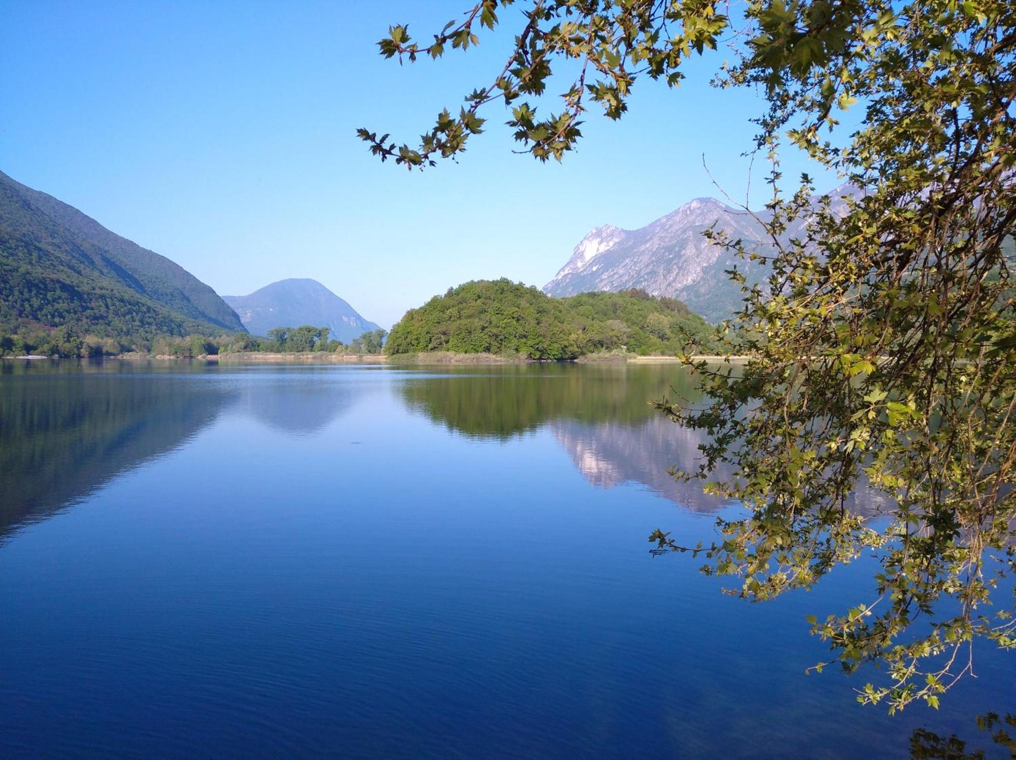 Villaggio Turistico Il Lago Dorato Carlazzo Dış mekan fotoğraf